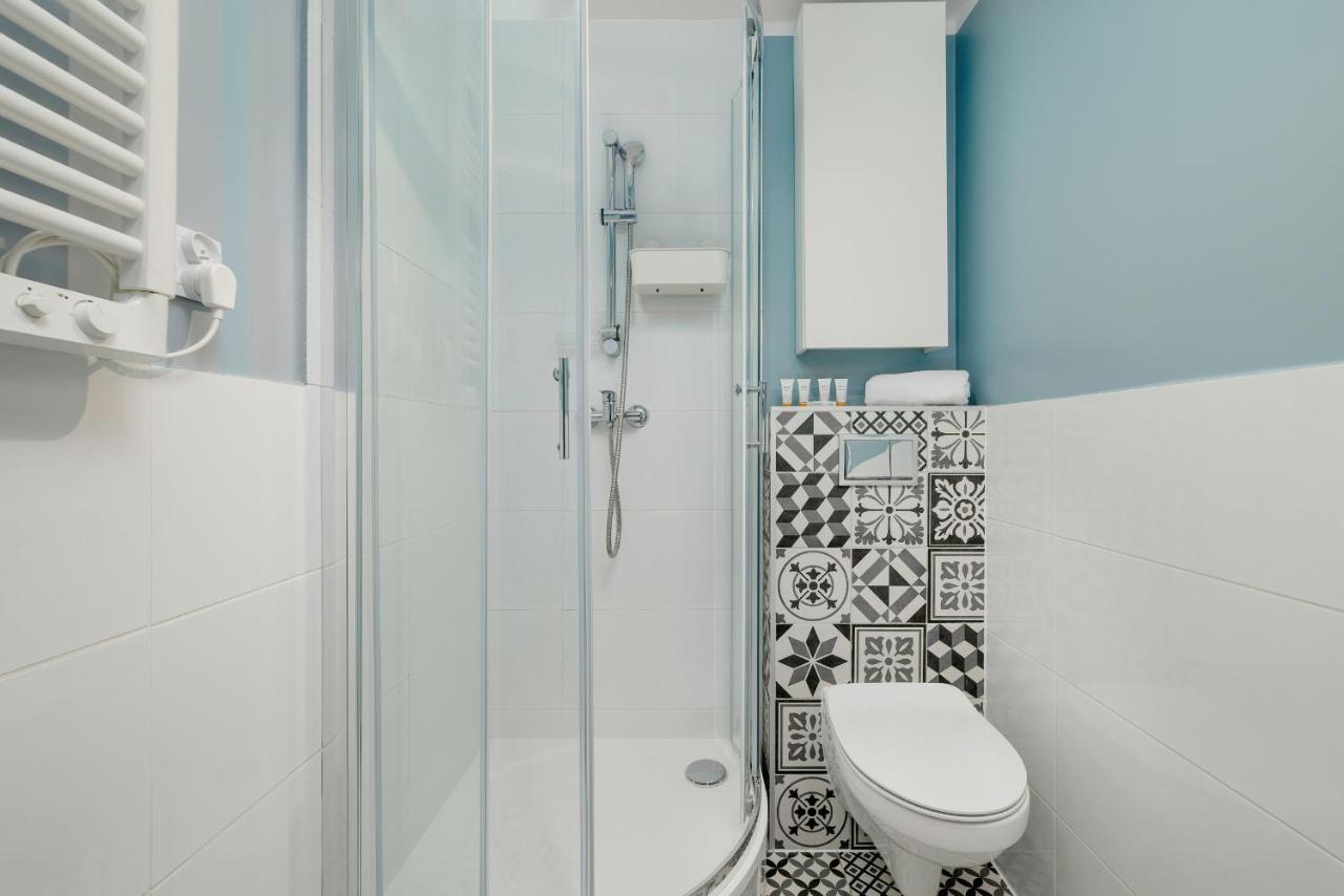 Modernly Arranged In By Renters * Katowice